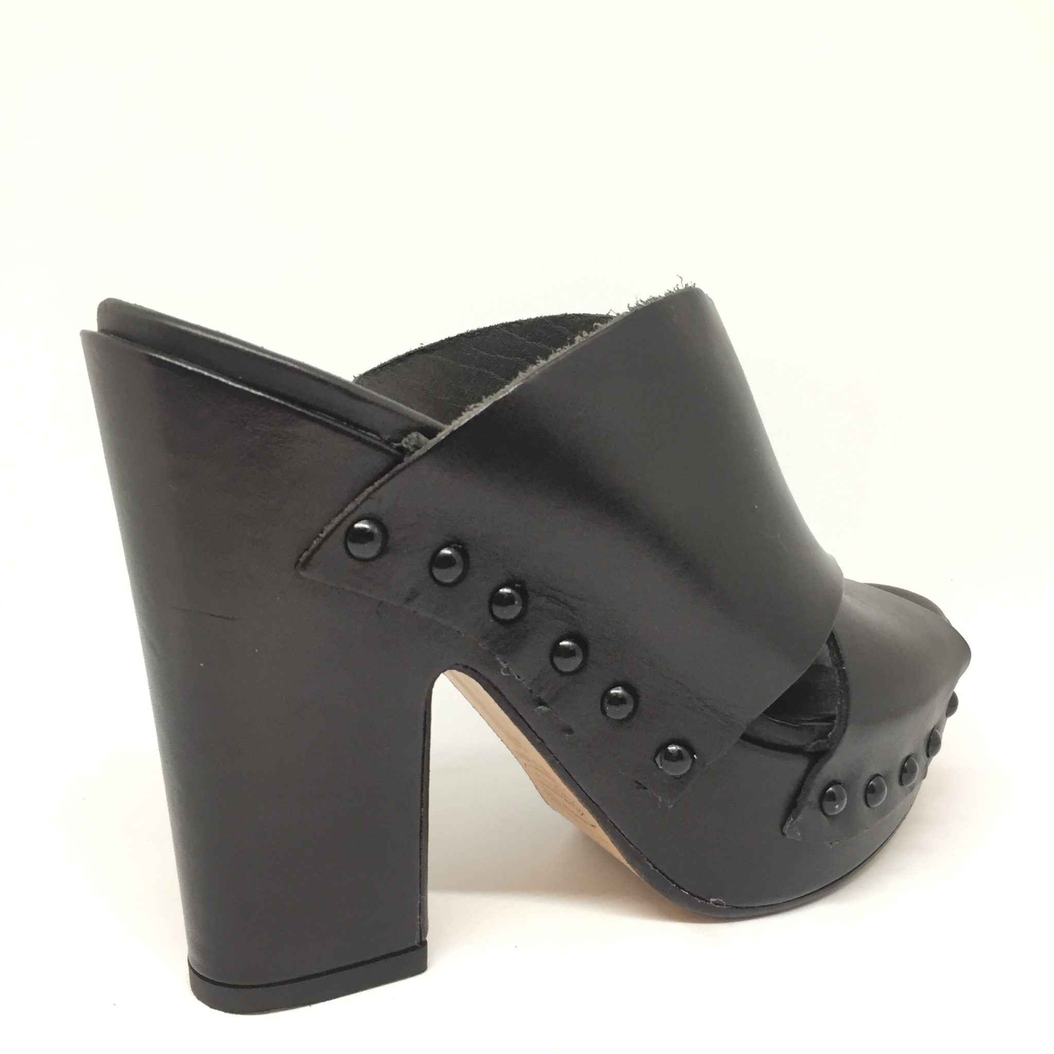 hundred100 zoccolo (3)