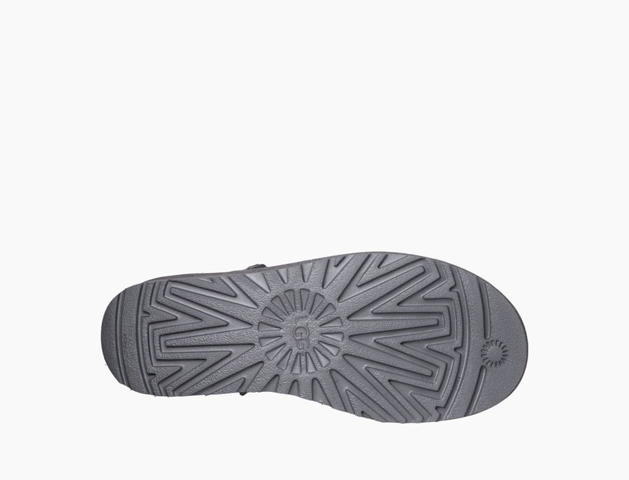 UGG CLASSIC MINI II GREY (1)