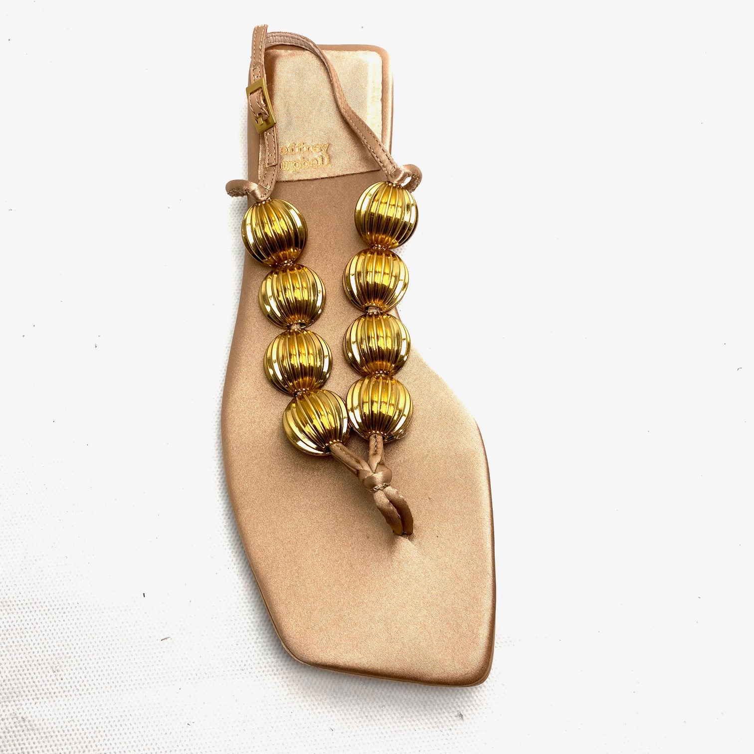 YUCATAN infradito beige satin gold (1)